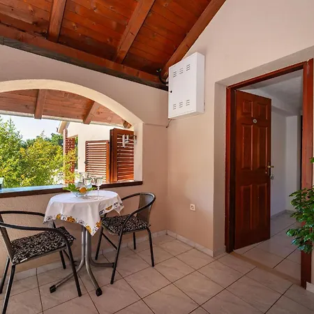 And Adriana Apartment