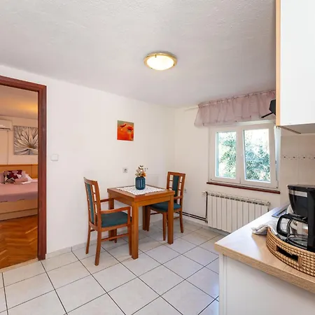 And Adriana Apartament Starigrad Paklenica