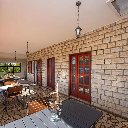 And Adriana Apartment Starigrad Paklenica