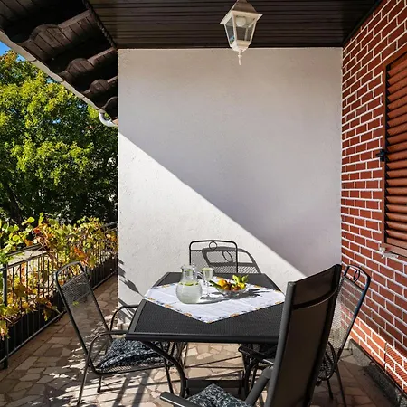 Apartment And Adriana Starigrad Paklenica