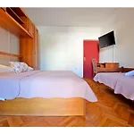 And Adriana Appartement *