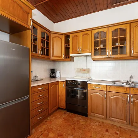 And Adriana Apartment