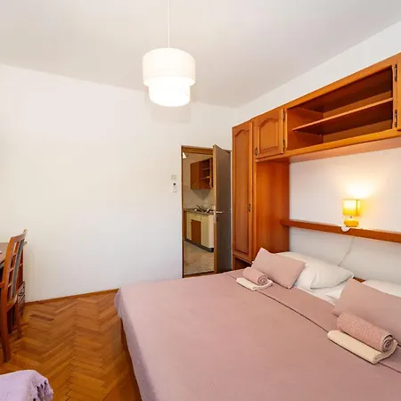 And Adriana Apartment Starigrad Paklenica